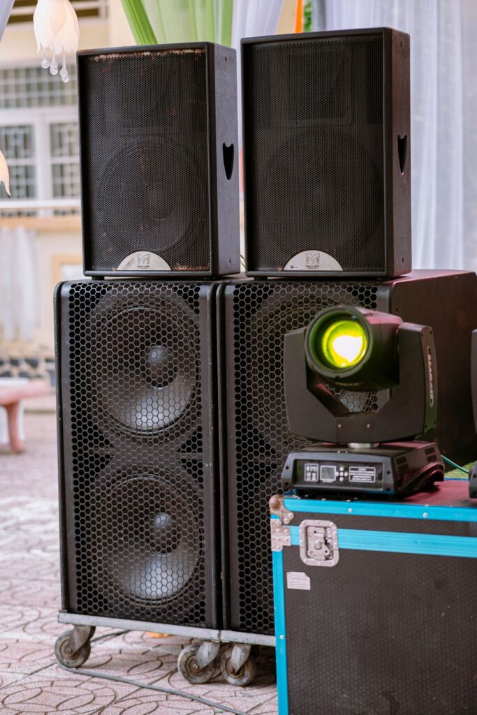 Amplificateur et enceintes